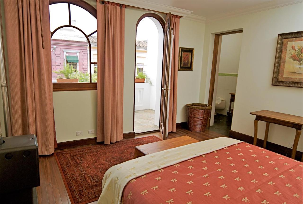 Boutique Hotel Casa Foch キト エクステリア 写真
