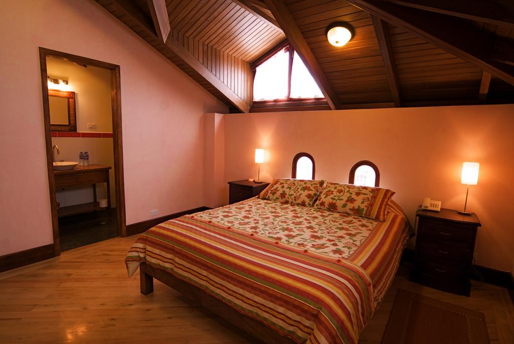 Boutique Hotel Casa Foch キト エクステリア 写真