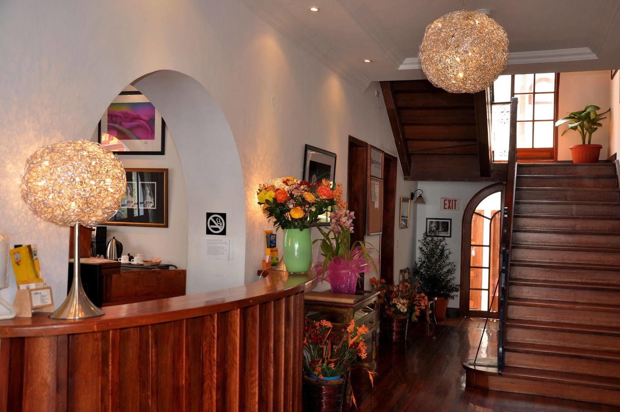 Boutique Hotel Casa Foch キト エクステリア 写真