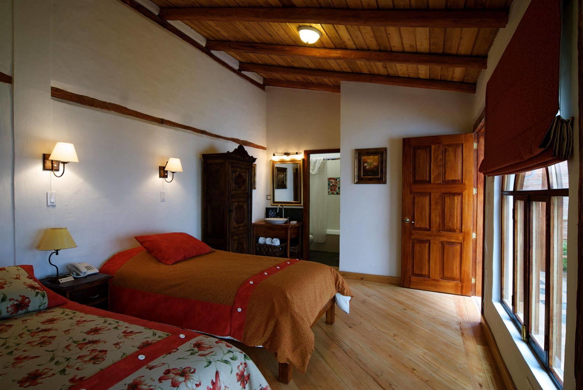 Boutique Hotel Casa Foch キト エクステリア 写真
