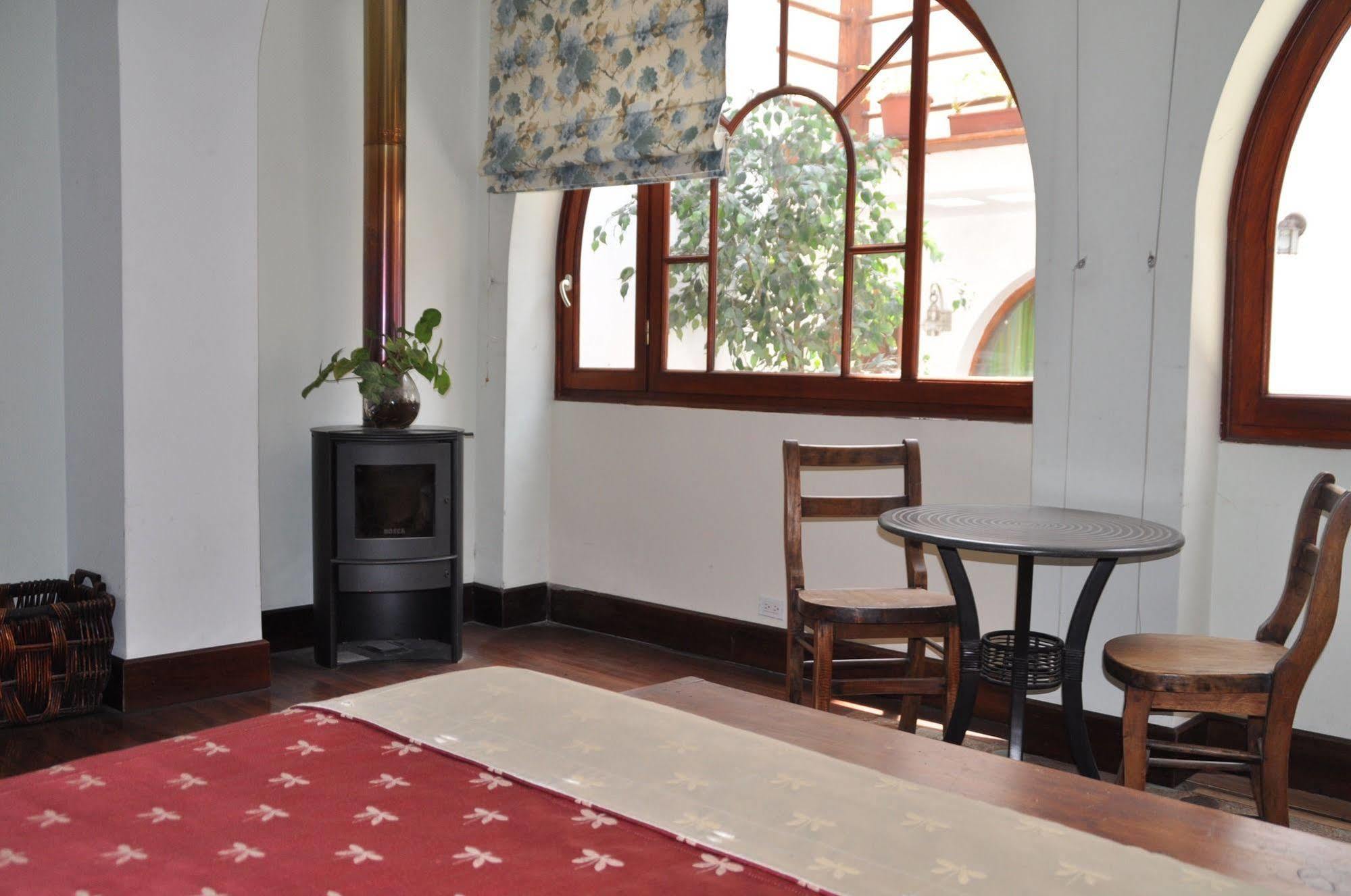 Boutique Hotel Casa Foch キト エクステリア 写真