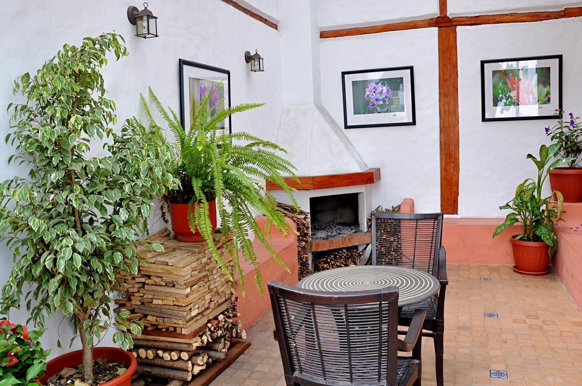 Boutique Hotel Casa Foch キト エクステリア 写真