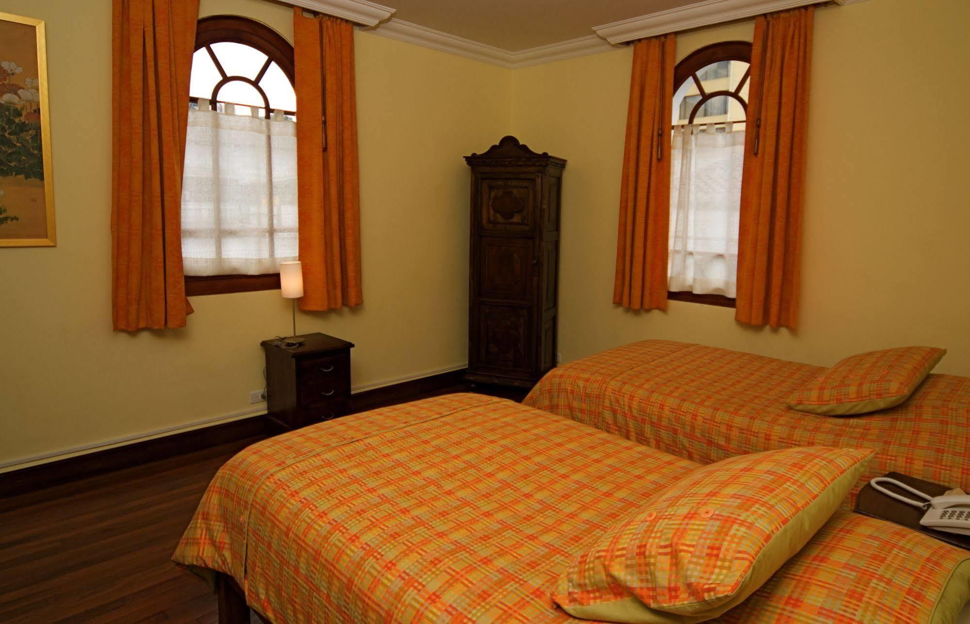 Boutique Hotel Casa Foch キト エクステリア 写真