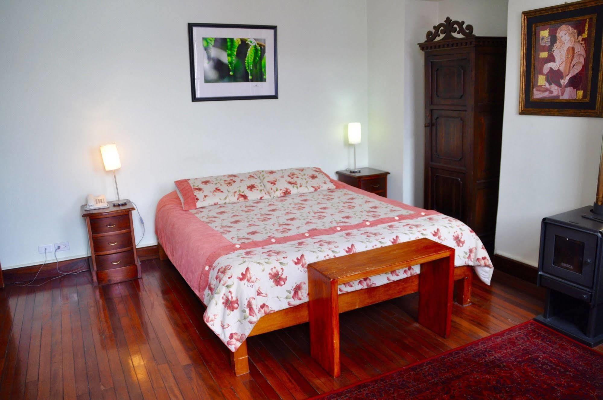 Boutique Hotel Casa Foch キト エクステリア 写真